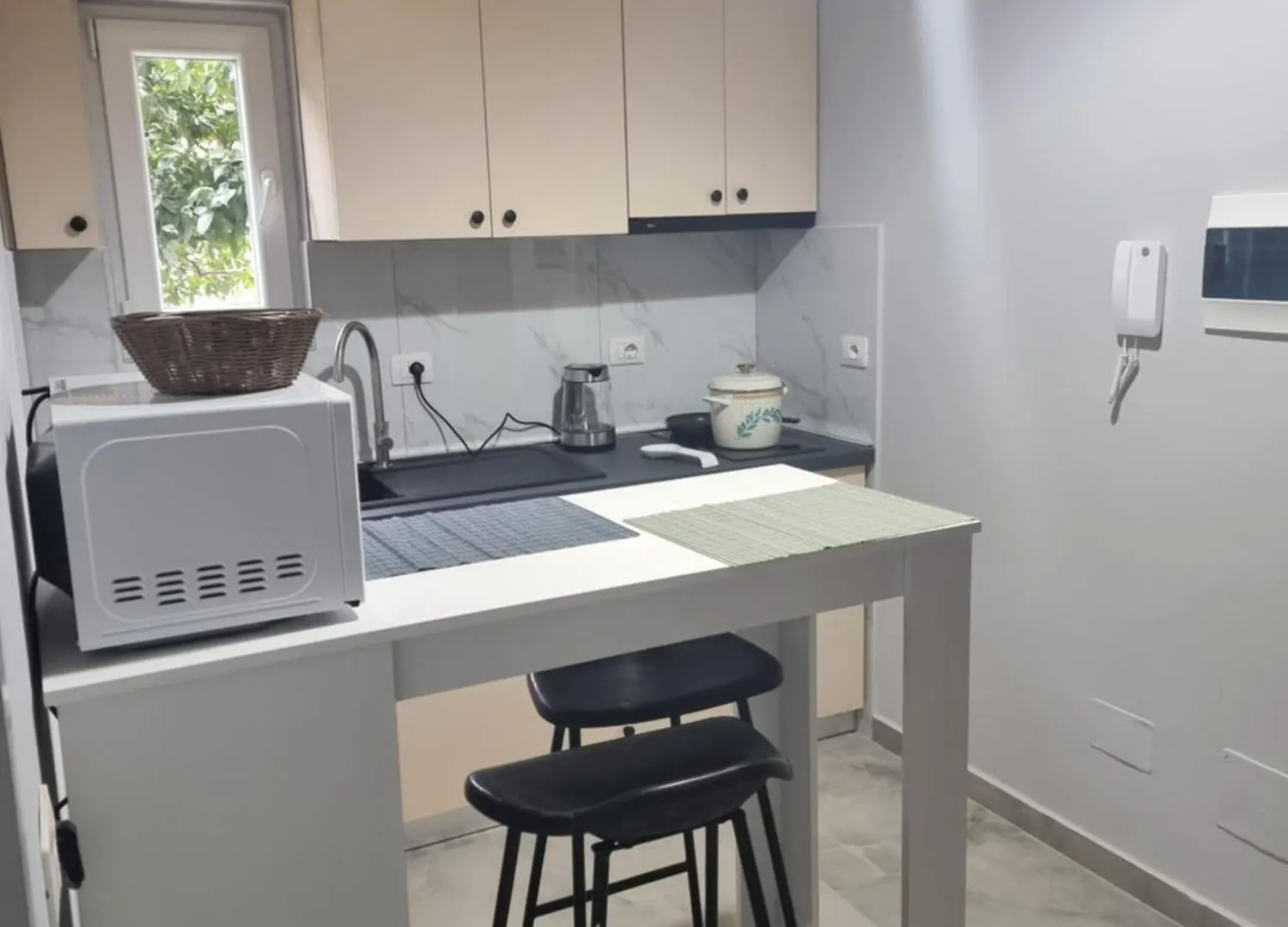 Dentart&Apartments Tiran 0*,  Arnavutluk