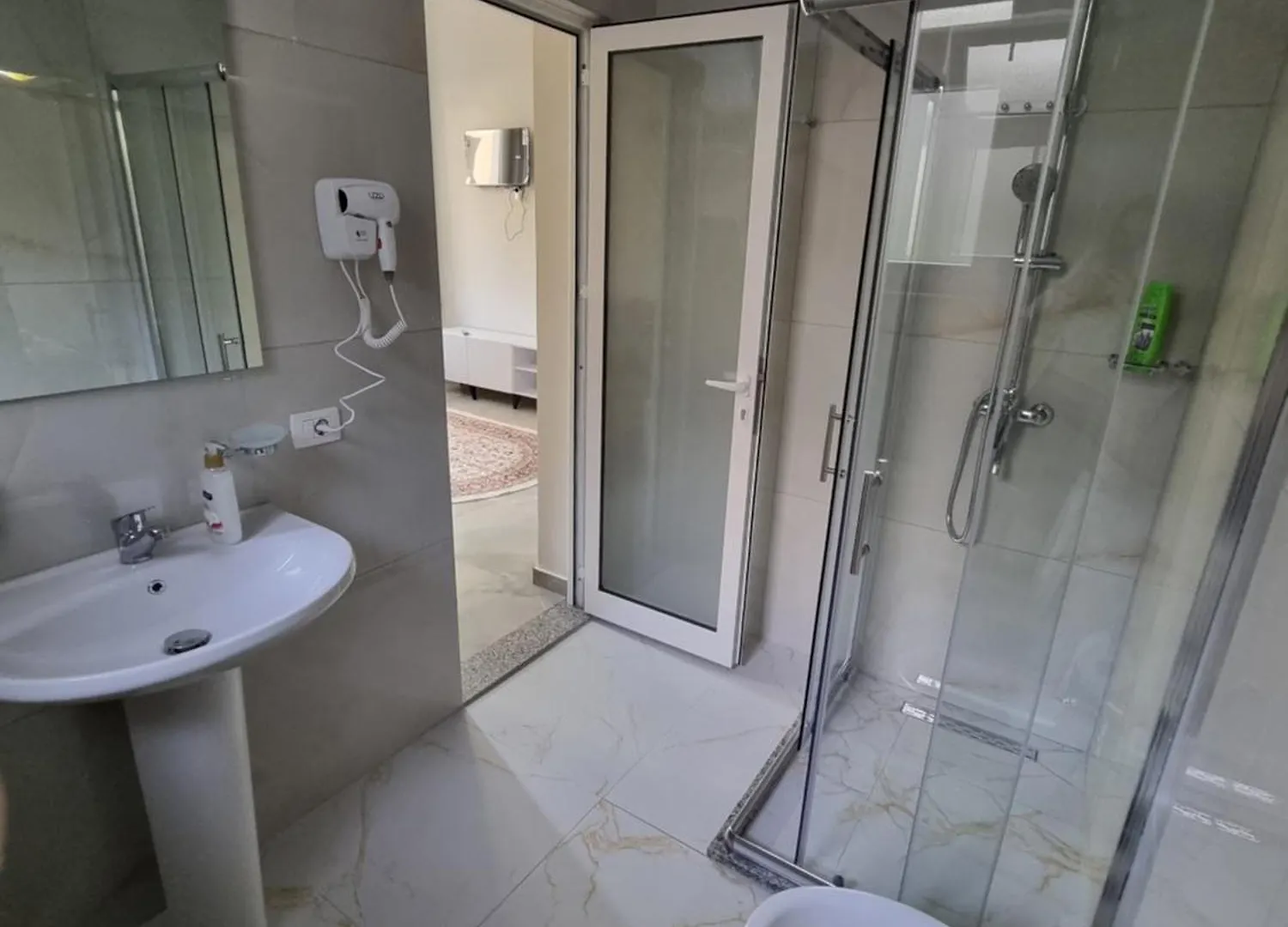 Appartement Dentart&Apartments Tirana Albanië