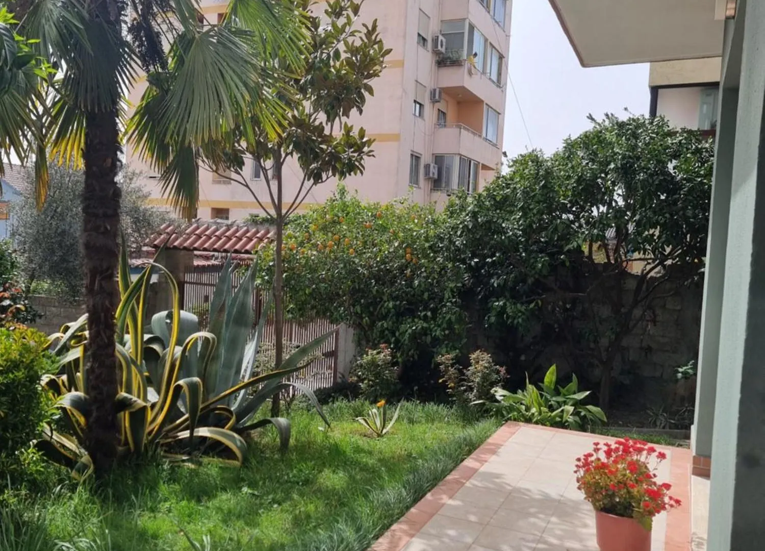 Apartament Dentart&Apartments Tirana Albania